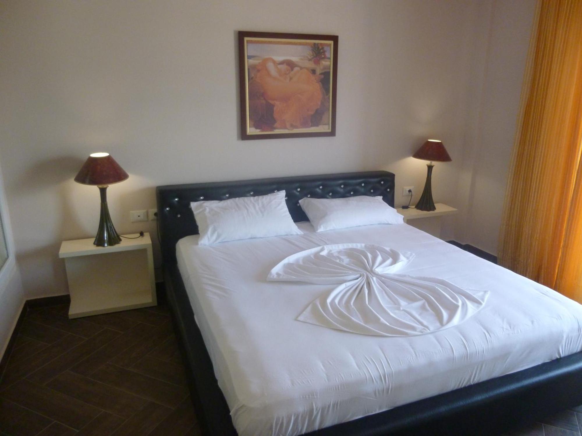 Villamaria Hotel Zvernec Ngoại thất bức ảnh